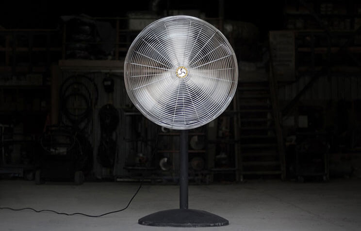 Ventilateur sur pied 30&Prime;